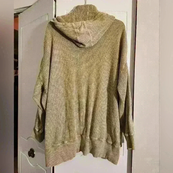 NWOT FP One Ash Hoodie | Willow Colored Dolman Sleeve Sweater Hood - Picture 3 of 4